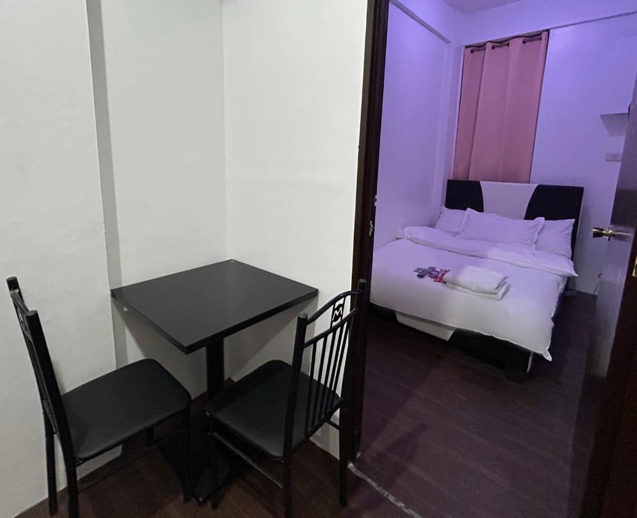 Private Room With Ac And Fan At Ekg Manila House Rental Exterior photo